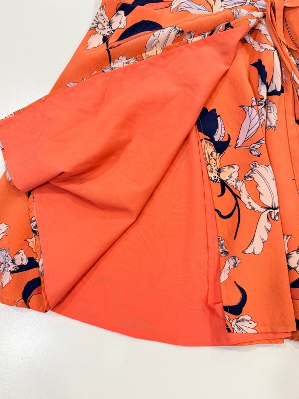 Yumi Kim Silk Wrap Dress Coral Floral | Size M | Tie Waist Mini - Picture 8 of 14